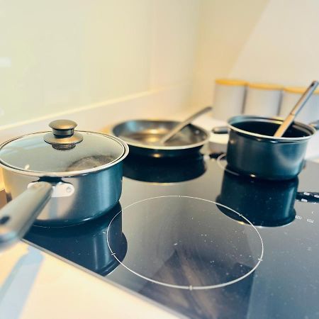 Stylish Studio Apartment Near To Old Trafford Stadium Manchester Ngoại thất bức ảnh