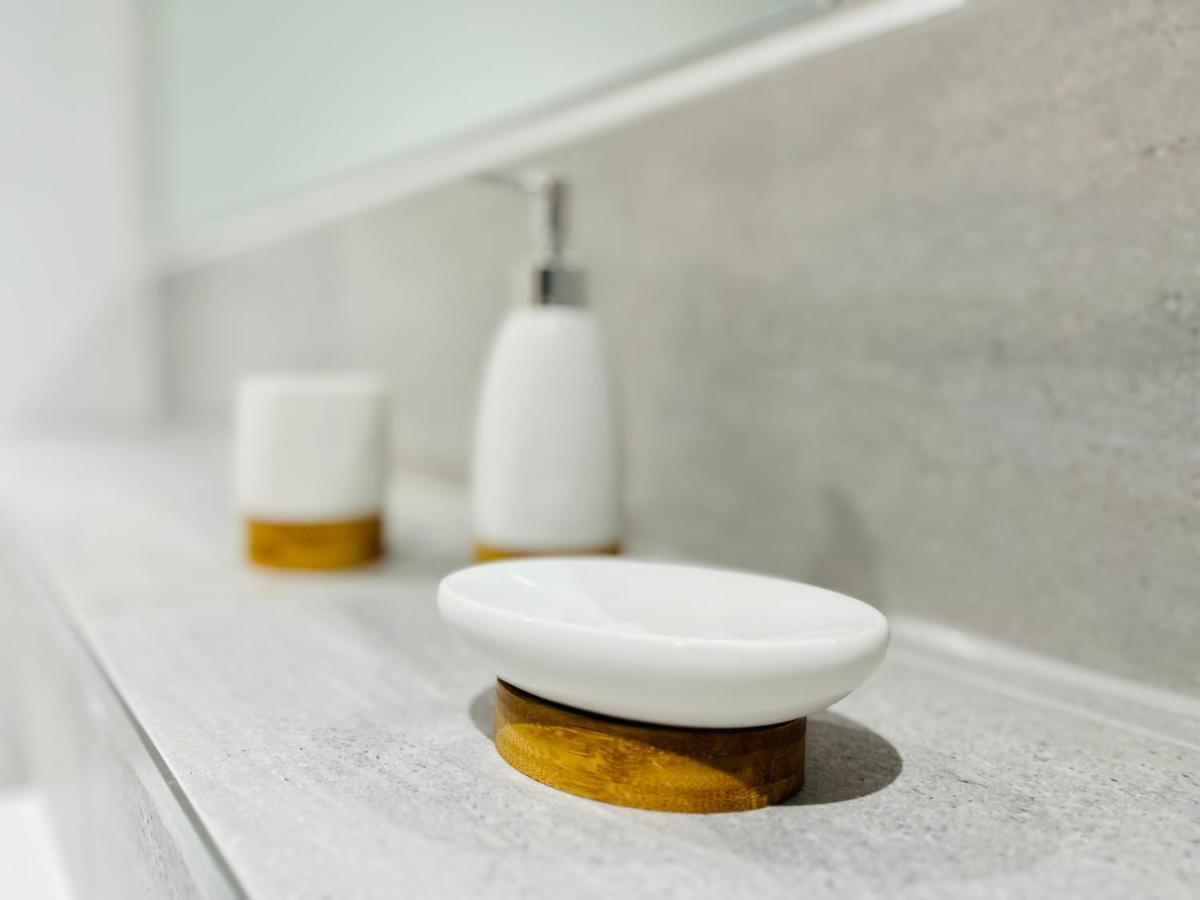 Stylish Studio Apartment Near To Old Trafford Stadium Manchester Ngoại thất bức ảnh